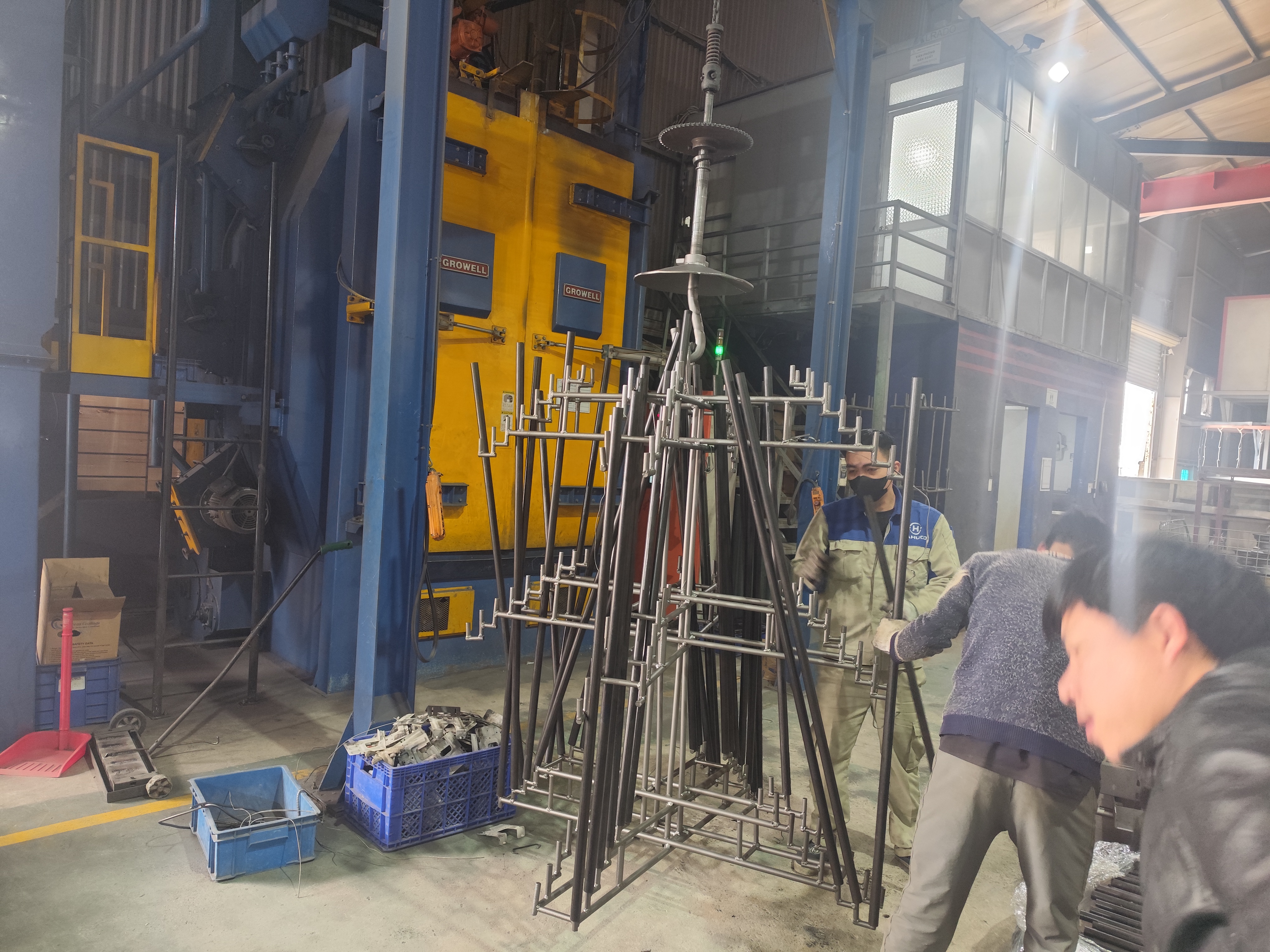 Product hanger to powder coat.jpg
